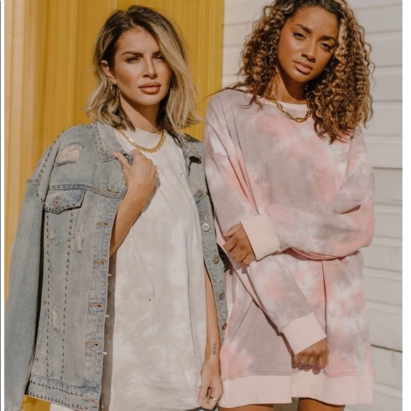 Oversized distressed denim jacket - Picture 2 of 6